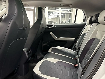 Volkswagen Tharu XR, 2024г, передний привод, автомат