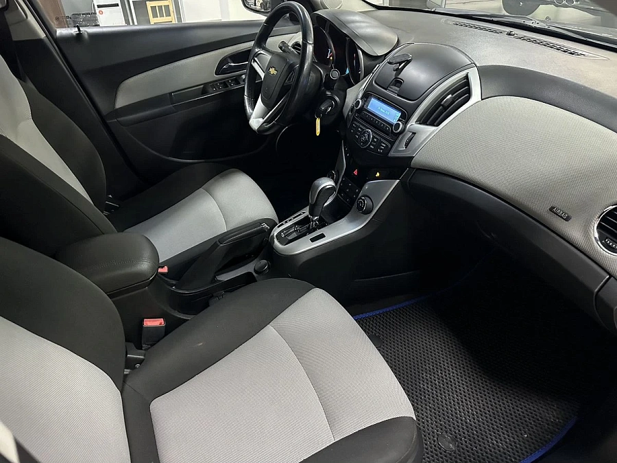 Chevrolet Cruze, 2014г., передний привод, автомат