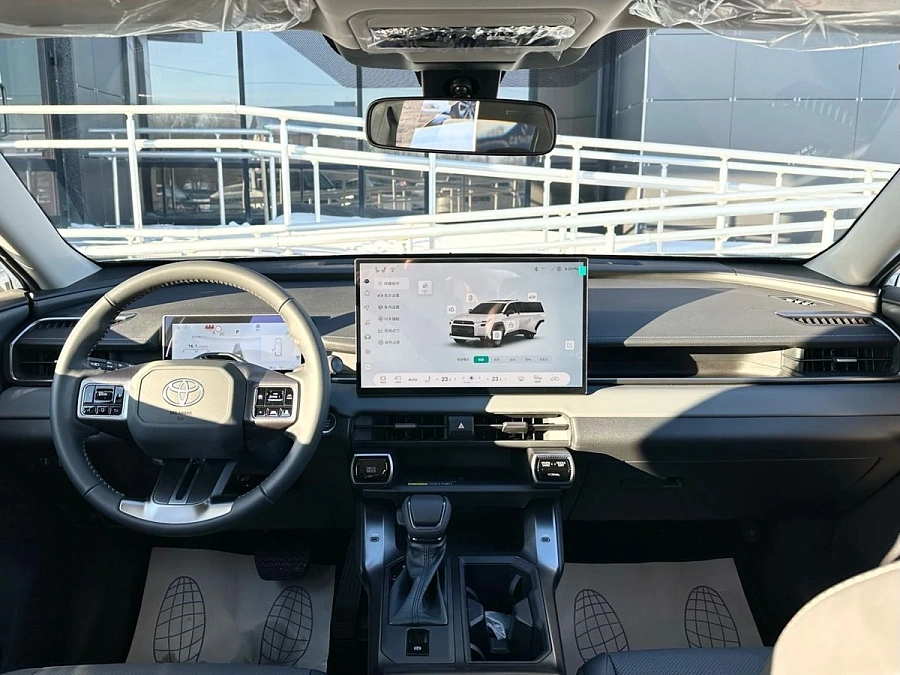 Toyota RAV4, 2025г., полный привод, вариатор