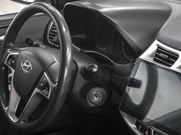 Hyundai Solaris, 2013г, передний привод, автомат