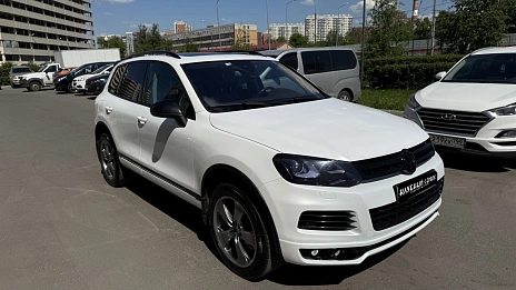 Volkswagen Touareg, 2011г, полный привод, автомат