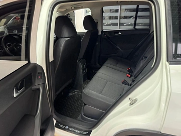 Volkswagen Tiguan, 2011г, полный привод, механика