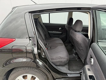 Nissan Tiida, 2011г, передний привод, автомат