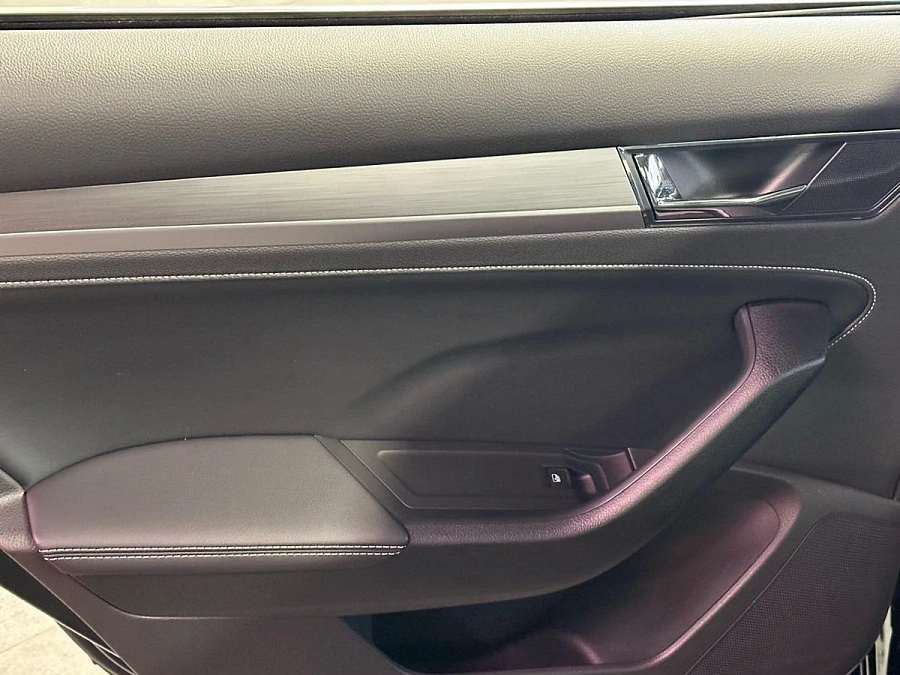 Skoda Superb, 2025г., передний привод, робот