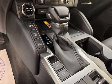 Toyota Land Cruiser Prado, 2025г, полный привод, автомат