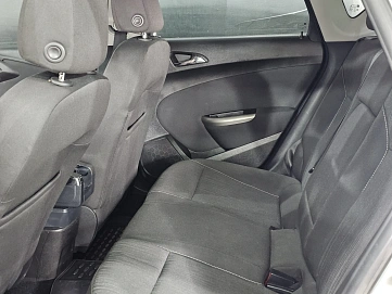 Opel Astra, 2010г, передний привод, механика