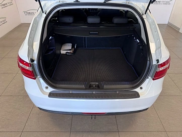 Lada (ВАЗ) Vesta, 2018г, передний привод, механика