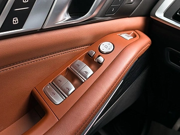 BMW X7, 2023г, полный привод, автомат