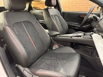 Hyundai Lafesta, 2025г, передний привод, робот