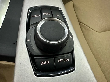 BMW 3 серии, 2013г, задний привод, автомат