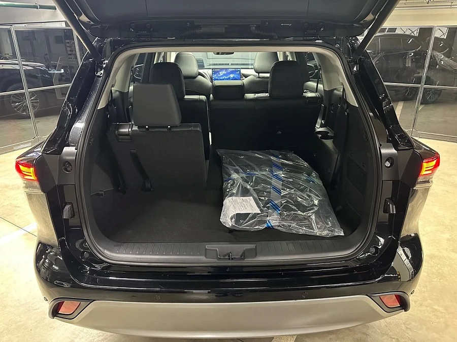 Toyota Highlander, 2026г., полный привод, автомат
