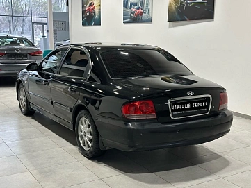 Hyundai Sonata, 2003г, передний привод, автомат