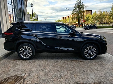 Toyota Highlander, 2025г, полный привод, автомат