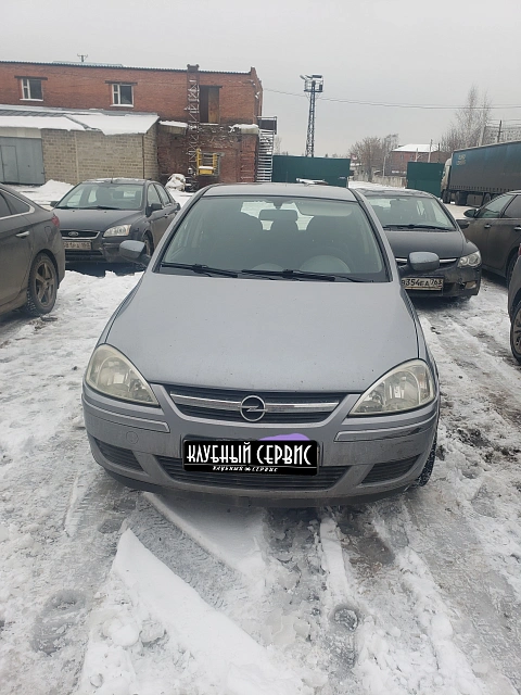 Opel Corsa, 2003г., передний привод, робот