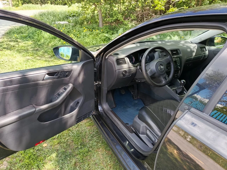 Volkswagen Jetta, 2014г., передний привод, механика