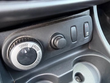Renault Duster, 2013г., полный привод, механика