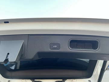 Geely Atlas, 2024г, передний привод, робот