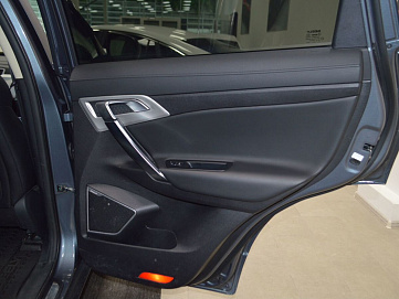 Geely Atlas, 2020г, передний привод, автомат