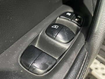 Nissan X-Trail, 2015г, передний привод, вариатор