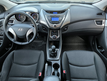 Hyundai Elantra, 2013г, передний привод, механика