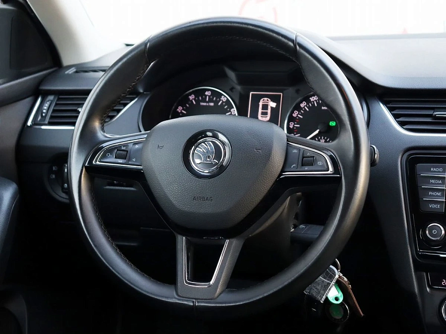 Skoda Octavia, 2016г., передний привод, робот