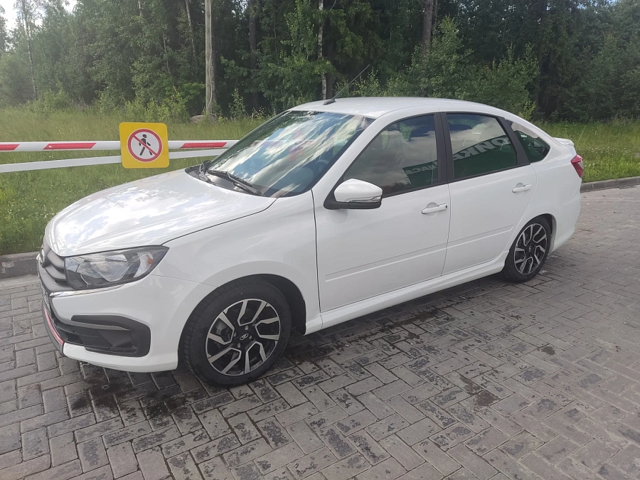 Lada (ВАЗ) Granta, 2023г., передний привод, механика