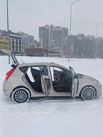 Hyundai Solaris, 2012г, передний привод, механика