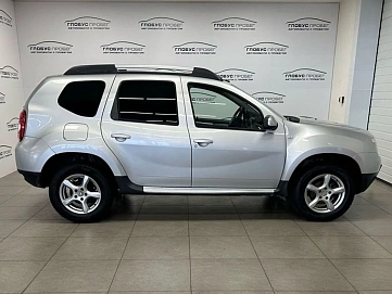 Renault Duster, 2012г, передний привод, механика