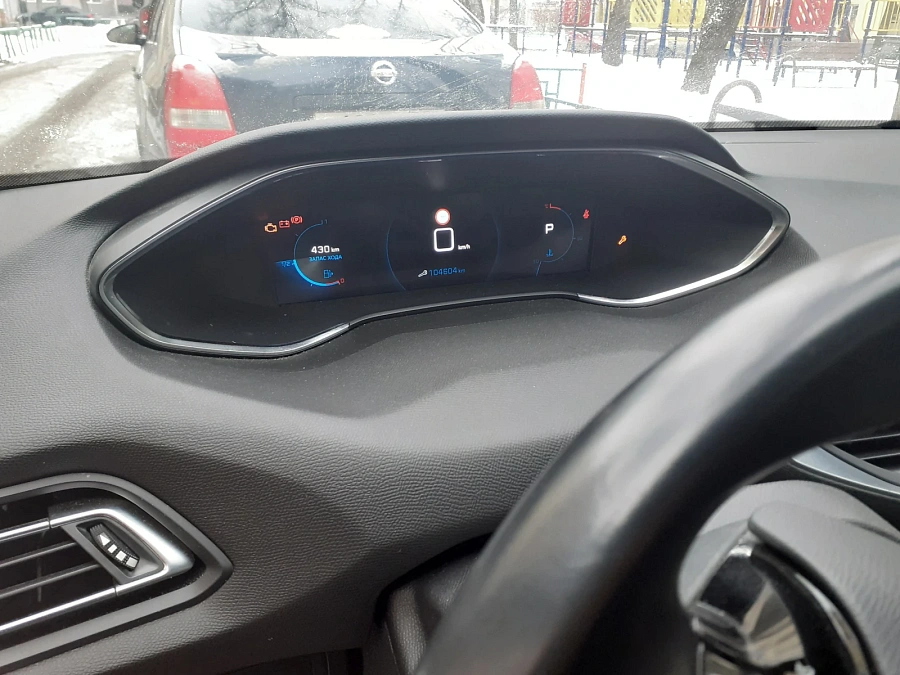 Peugeot 308, 2020г., передний привод, автомат