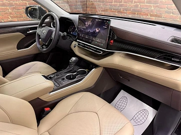 Toyota Highlander, 2025г, полный привод, автомат