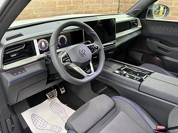 Volkswagen Teramont, 2026г, полный привод, робот