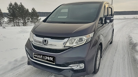 Honda Stepwgn, 2015г, полный привод, вариатор