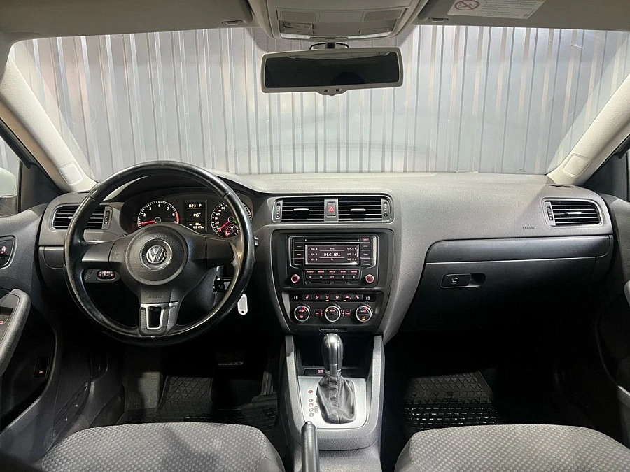Volkswagen Jetta, 2014г., передний привод, автомат