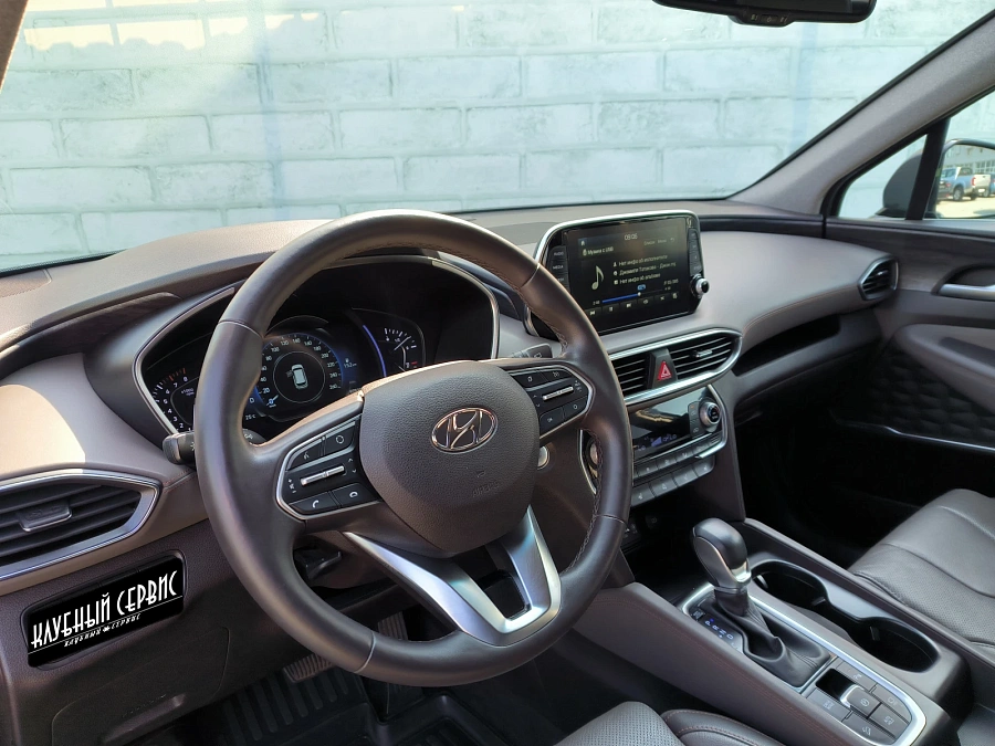 Hyundai Santa Fe, 2019г., полный привод, автомат
