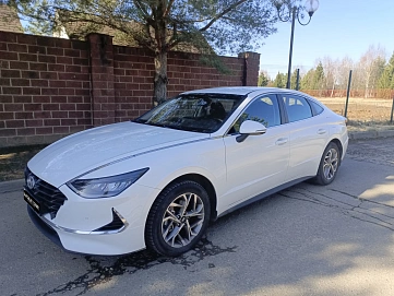 Hyundai Sonata, 2021г, передний привод, автомат