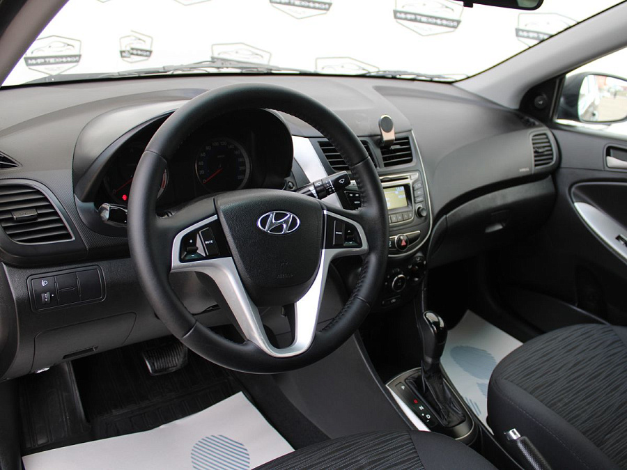 Hyundai Solaris, 2016г., передний привод, автомат