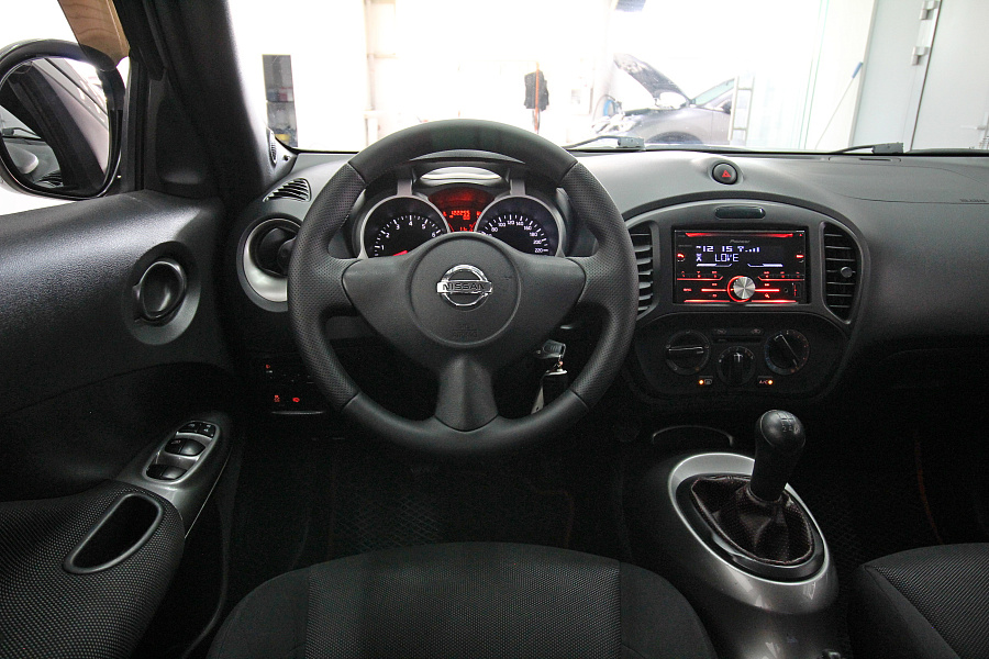 Nissan Juke, 2012г., передний привод, механика