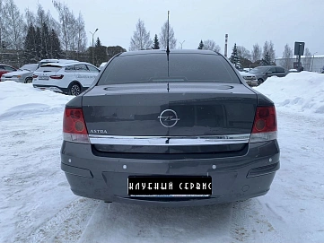 Opel Astra, 2011г, передний привод, механика