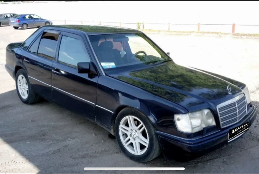 Mercedes-Benz E-Класс, 1994г., задний привод, механика