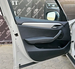 BMW X1, 2010г, полный привод, автомат