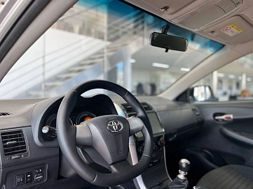 Toyota Corolla, 2012г, передний привод, механика