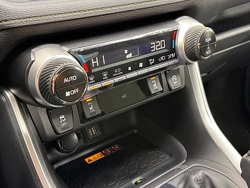 Toyota RAV4, 2025г, полный привод, вариатор