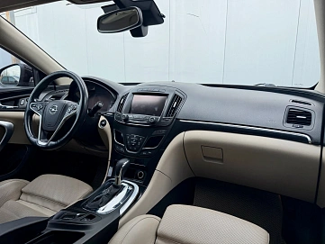 Opel Insignia, 2014г., передний привод, автомат