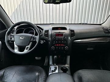 Kia Sorento, 2012г, полный привод, автомат