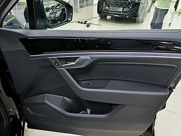 Volkswagen Touareg, 2025г, полный привод, автомат