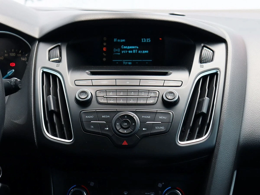 Ford Focus, 2016г., передний привод, робот