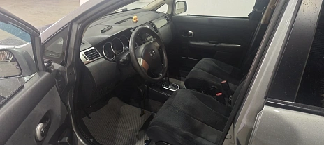 Nissan Tiida, 2011г, передний привод, автомат