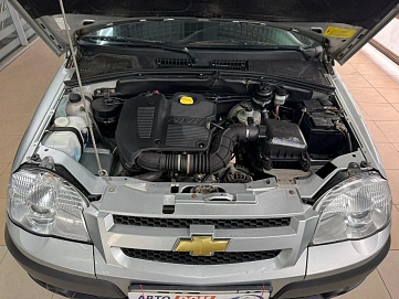 Chevrolet Niva, 2015г, полный привод, механика