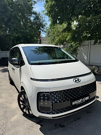 Hyundai Staria, 2021г, полный привод, автомат