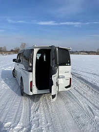 Honda Stepwgn, 2019г, передний привод, вариатор